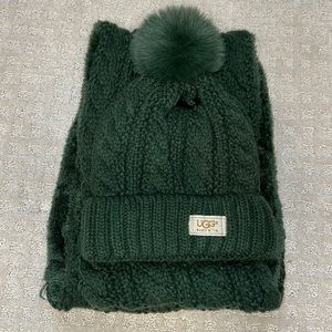 UGG hat and scarf (replica)